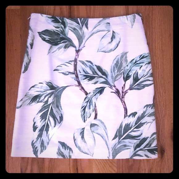Ann Taylor Woven Skirt with Leaf Print - Picture 1 of 5